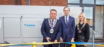 Cathaoirleach Cllr. Paul O'Brien officially opens Wicklow's first decarbonised building alongside Taoiseach Simon Harris