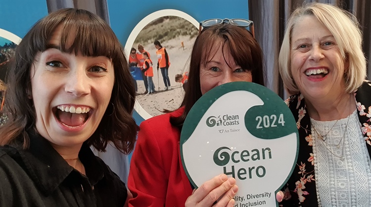 Arklow Coast Care Wins Ocean Hero Award for Promoting Inclusion and Sustainability